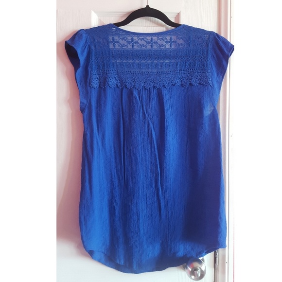 Blue top - Picture 3 of 3